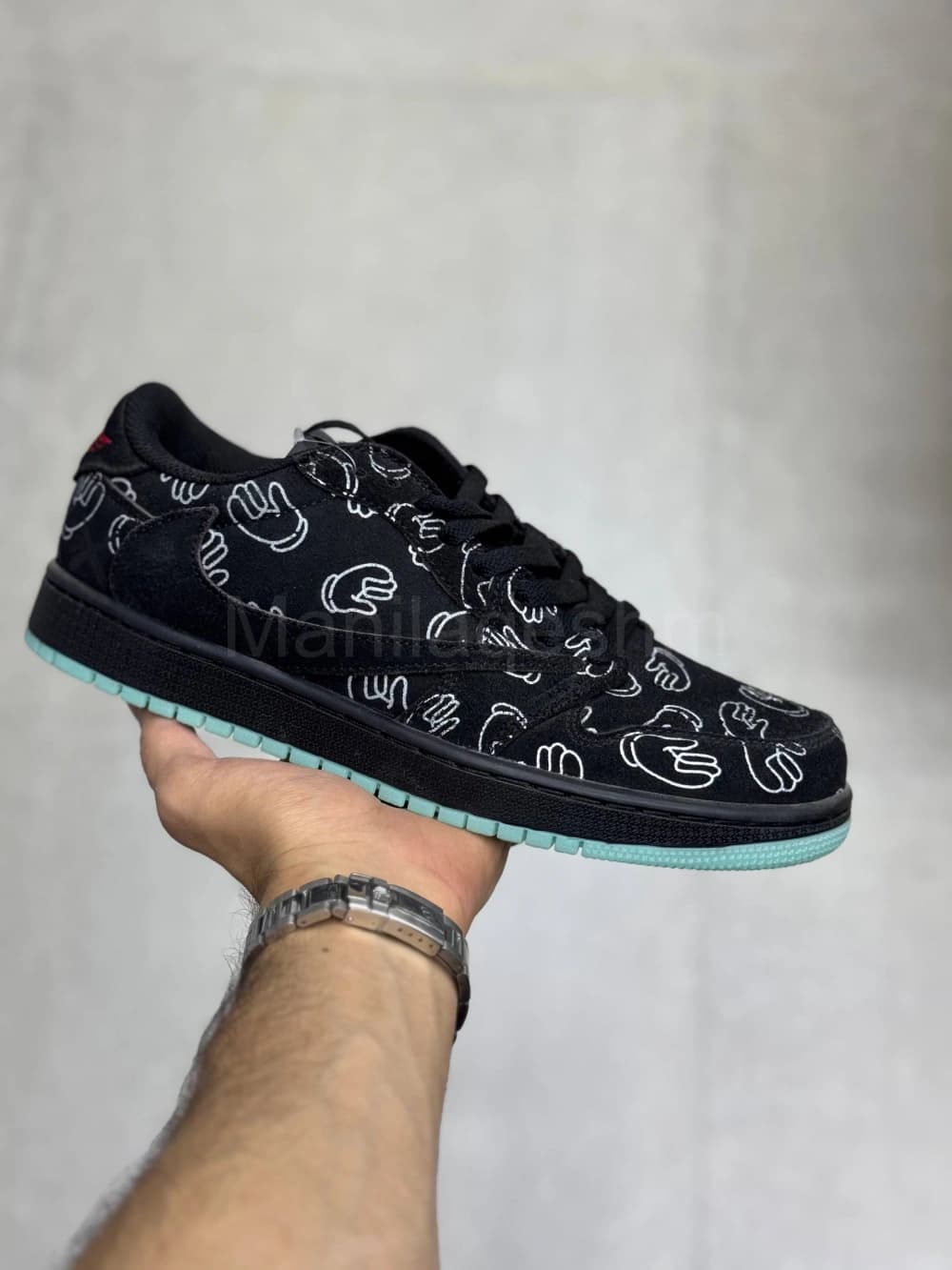 کفش جردن وان تراویس کاز مشکی Jordan 1 Travis Kaws