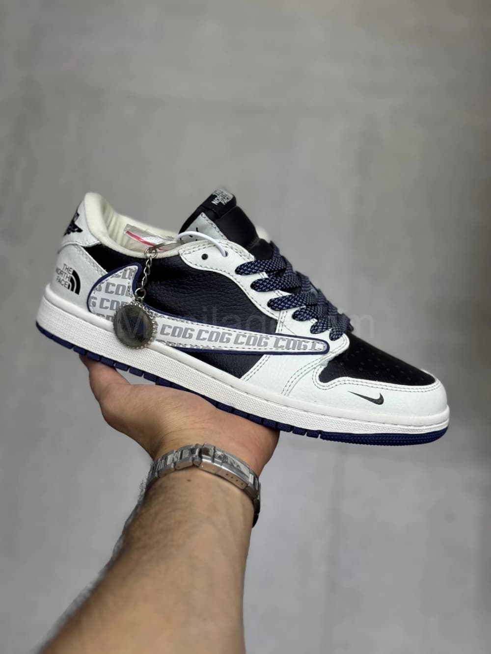 کفش جردن تراویس نورث فیس مشکی کرم Jordan 1 x Travis Scott