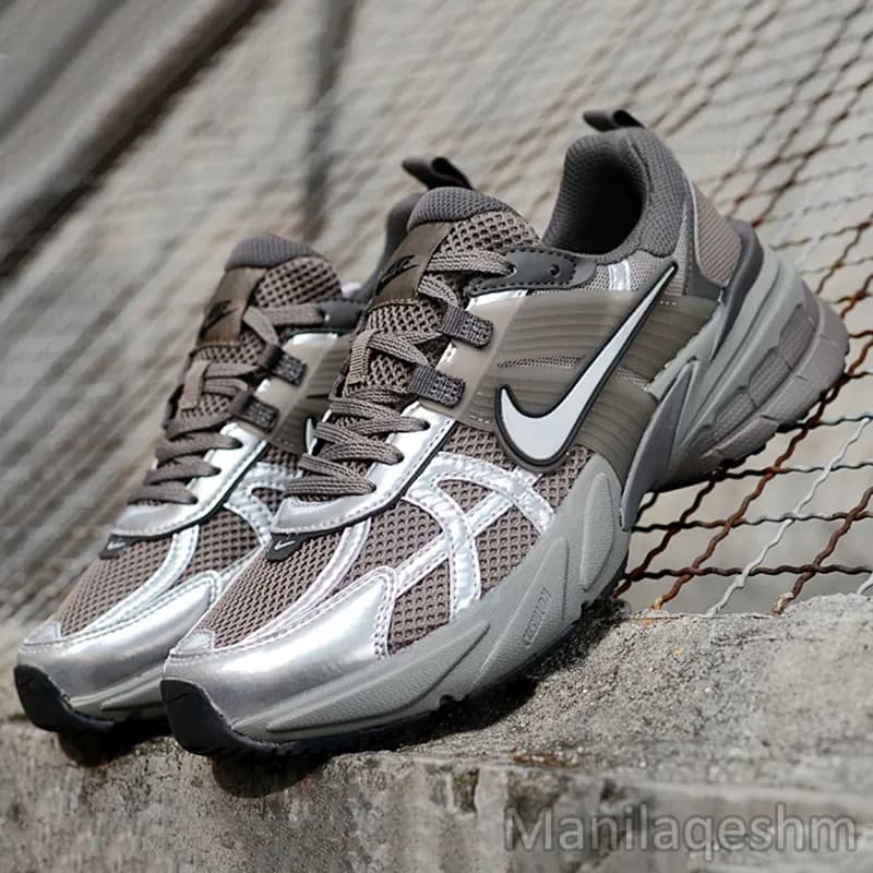 کتونی نایک وی تو کی ران قهوه ای خاکستری نقره ای Nike V2K Run Cave Stone Metallic