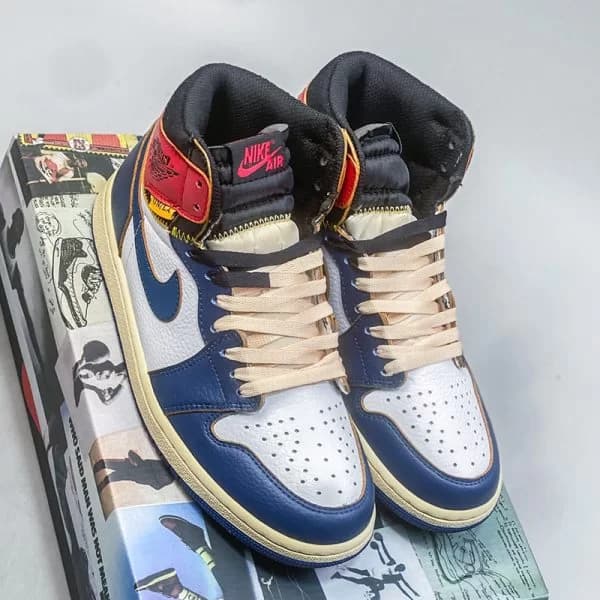 جردن وان یونیون لس آنجلس استورم بلو Jordan 1 Retro High Union Los Angeles Storm Blue — تصویر ۳
