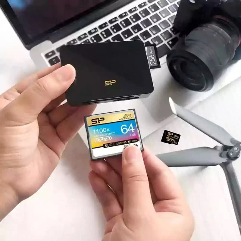 کارت خوان همه کاره از برند سیلیکون پاور با رابط USB 3.2 — تصویر ۳