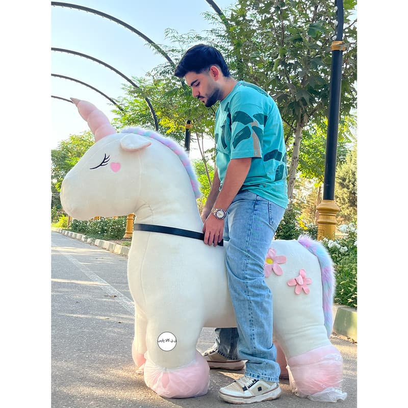 عروسک مدل اسب تک شاخ کد 2025 ارتفاع 160 سانتی متر — تصویر ۲