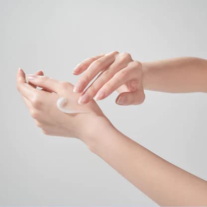 کرم آبرسان هیالورونیک اسید جومیسو مدل Waterfull Hyaluronic حجم 100 میل (تیوبی) — تصویر ۲