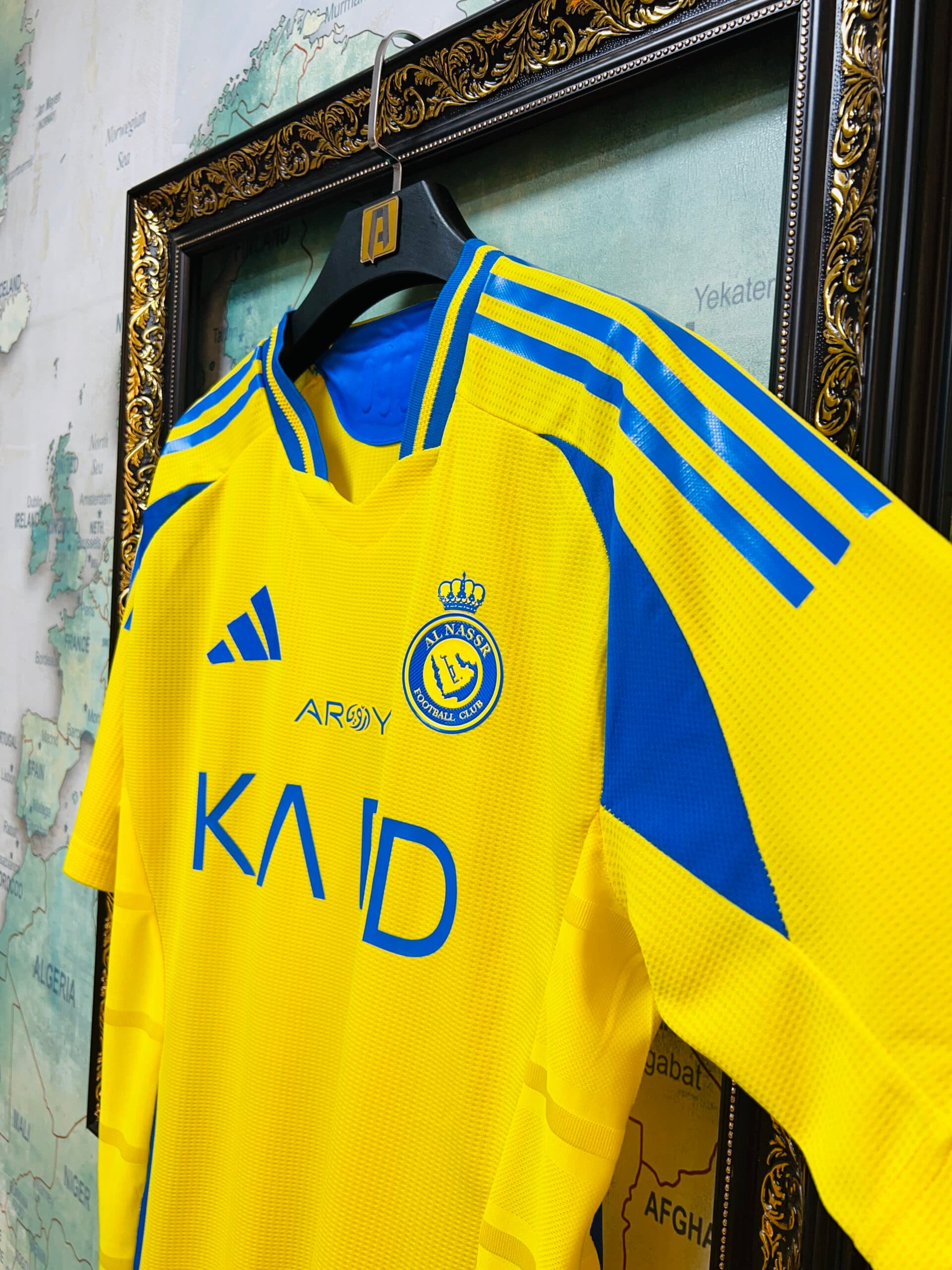 کیت اول النصر 2024-2025 ورژن پلیر (بازیکن) — تصویر ۶