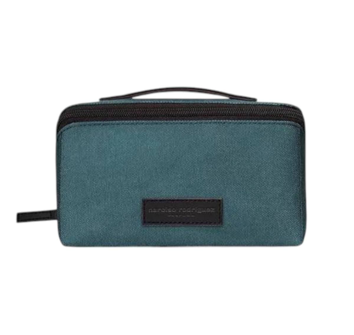 کیف آرایشی برند Narciso Rodriguez