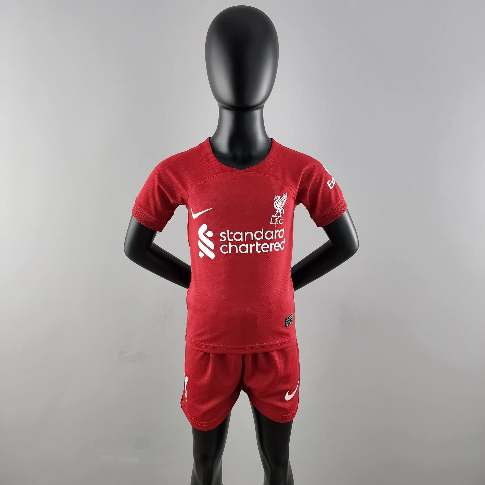 لباس بچگانه لیورپول 2022/23