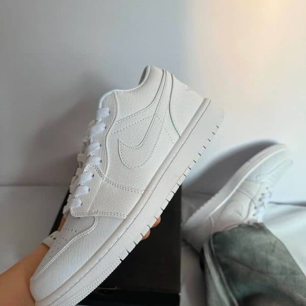 نایک ایرجردن وان چرم سفید رنگ مستر Air Jordan 1 Low SE Shoes Low-top — تصویر ۶
