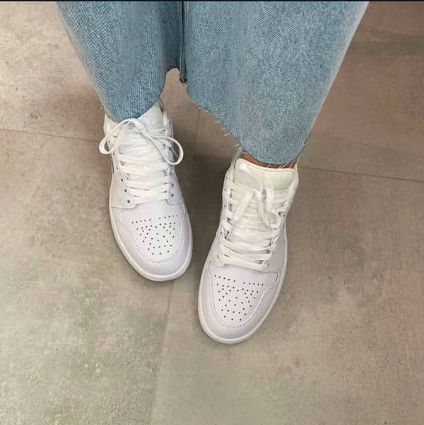 نایک ایرجردن وان چرم سفید رنگ مستر Air Jordan 1 Low SE Shoes Low-top — تصویر ۲