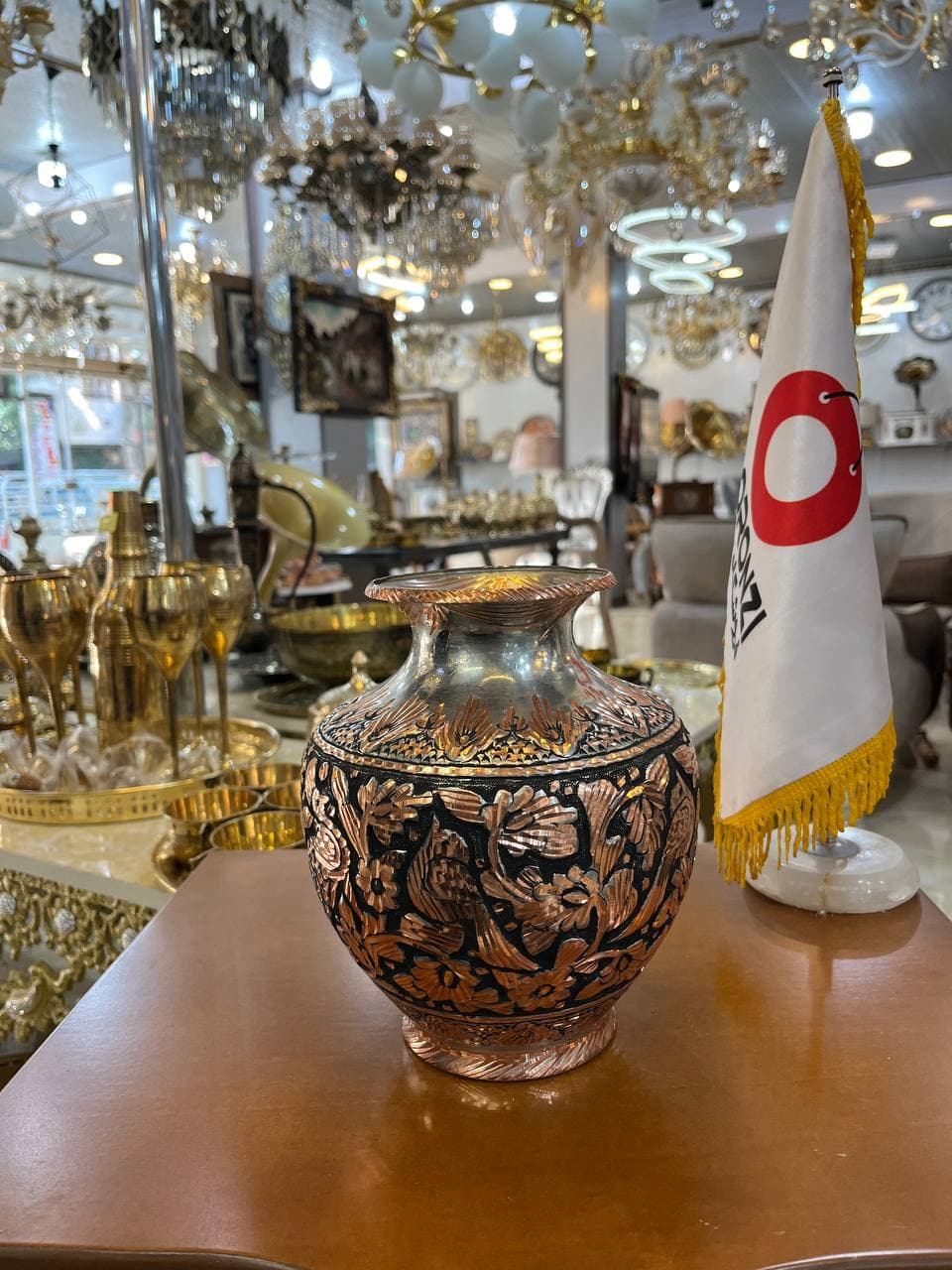 گلدان خمره ای سفید و قلم تراش 20 سانت