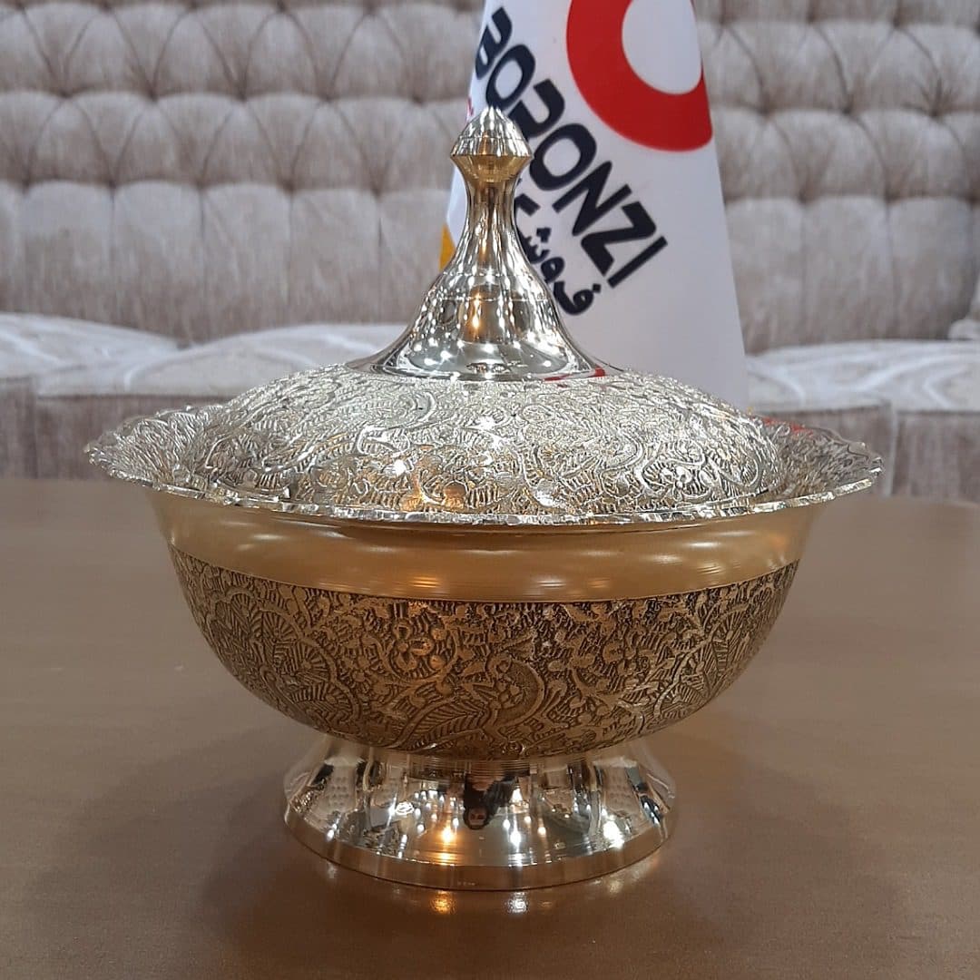 شکلات خوری درب دار برنزی