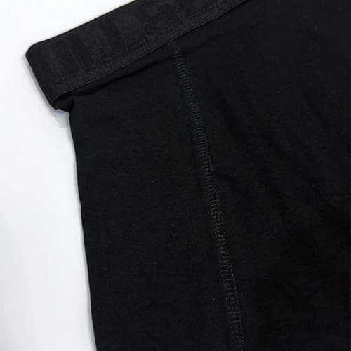 شورت مردانه باکسر بریف (پادار) اورجینال وارداتی پول اند بیر Pull&Bear مشکی black boxers with a logo waistband — تصویر ۳
