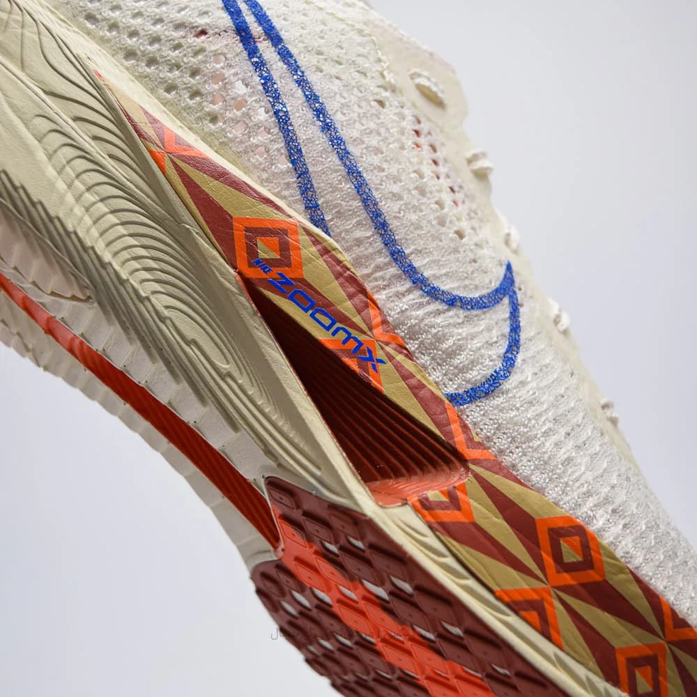 کتونی Nike مدل ZoomX Next Vaporfly Premium 3 – FQ7676-100 — تصویر ۸