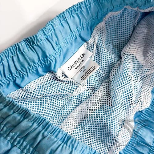 شلوارک سونایی و مایو مردانه اورجینال وارداتی برند Calvin Klein کلوین کلاین آستردار آبی روشن — تصویر ۳