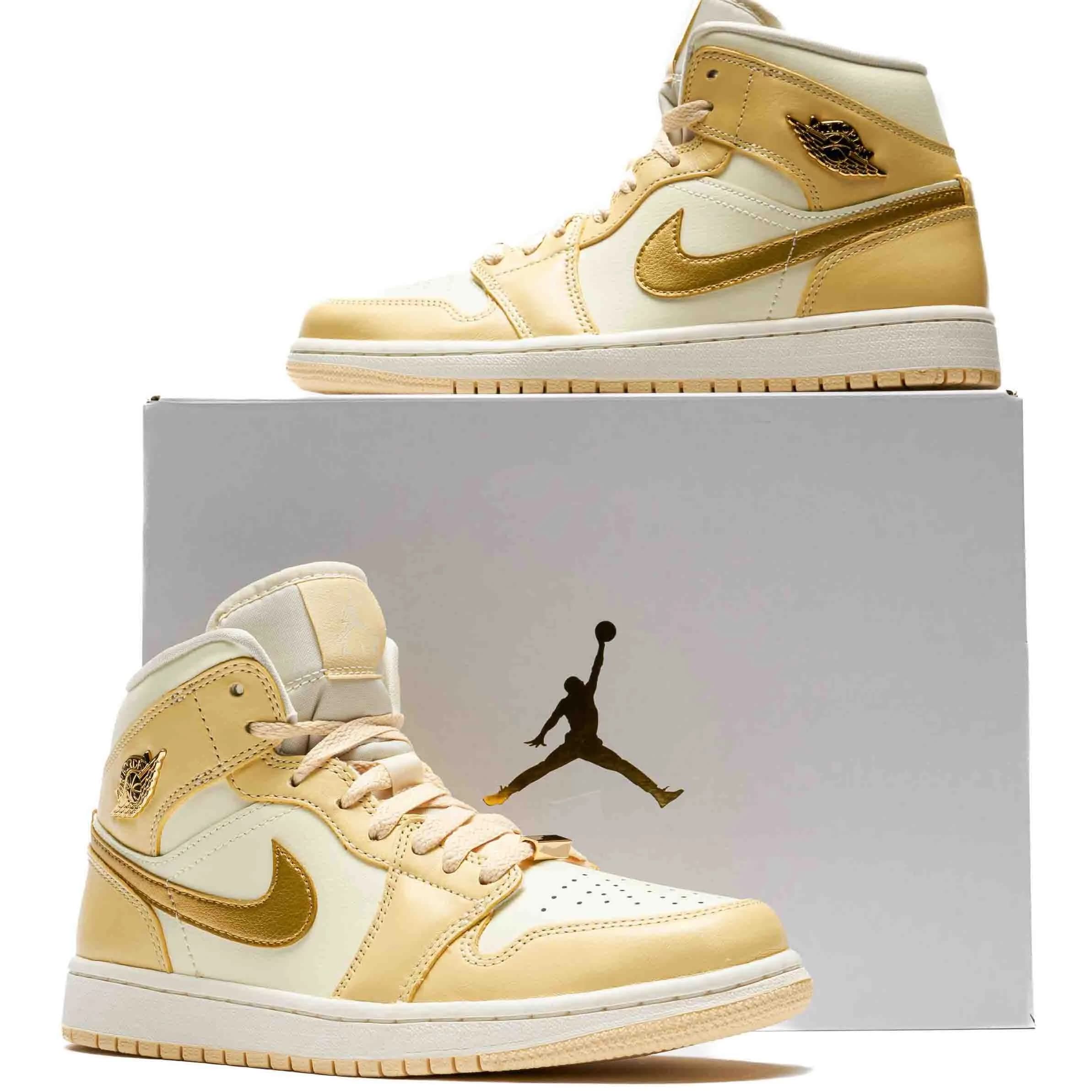 کتونی Nike مدل Air Jordan 1 Mid SE – FB9892-200 — تصویر ۵