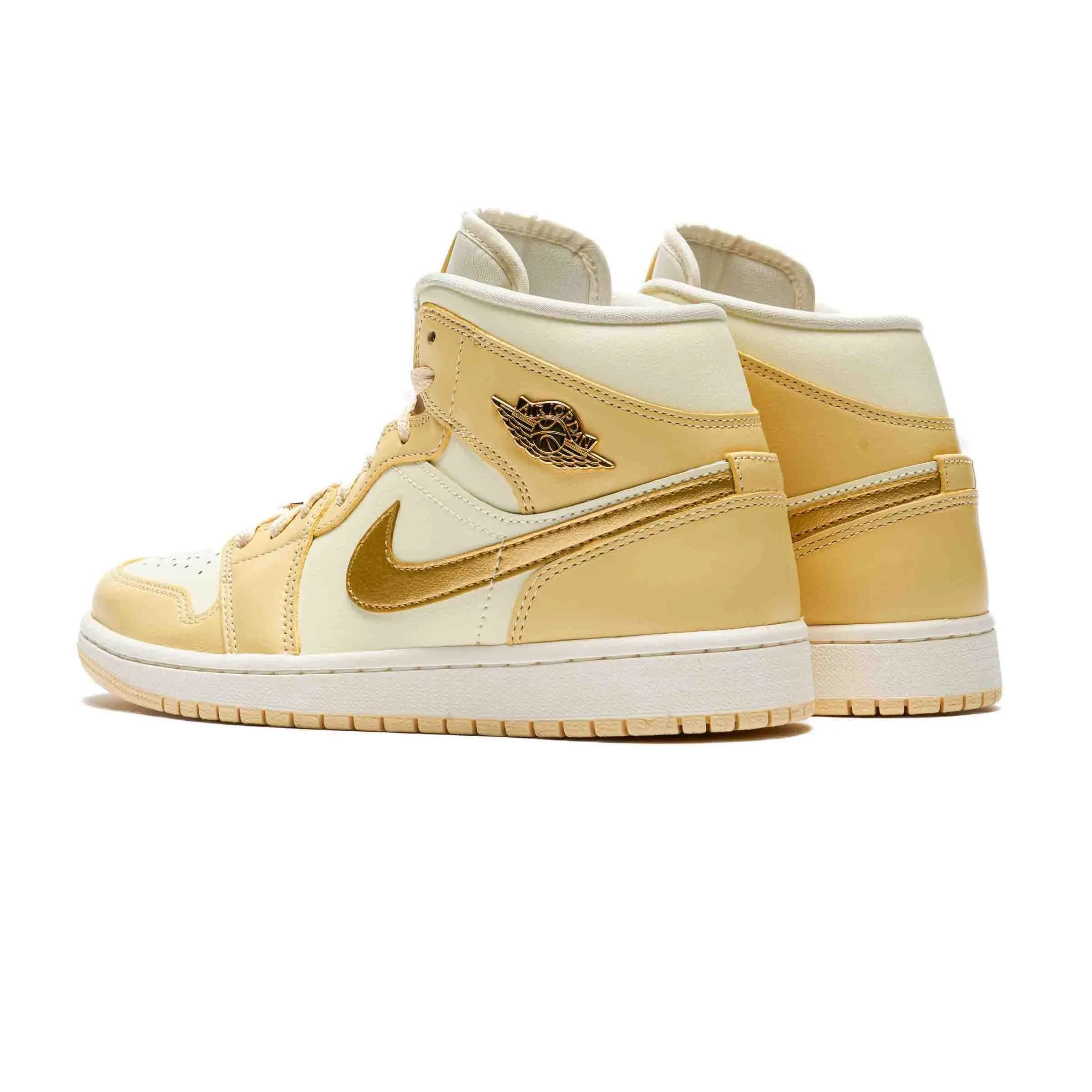 کتونی Nike مدل Air Jordan 1 Mid SE – FB9892-200 — تصویر ۴