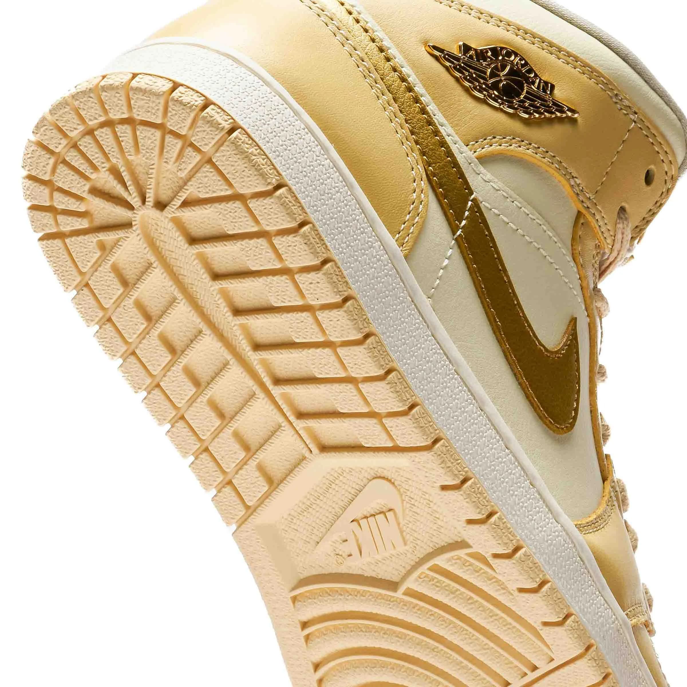 کتونی Nike مدل Air Jordan 1 Mid SE – FB9892-200 — تصویر ۶