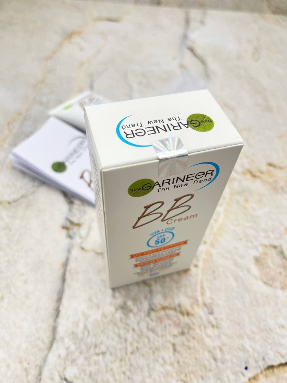ضد آفتاب بی بی گارنیر رنگی SPF50 — تصویر ۲