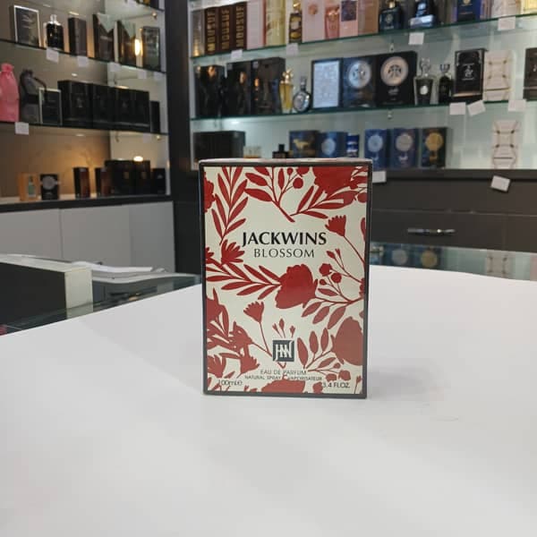 عطر ادکلن گوچی بلوم جانوین جکوینز بلوسوم — تصویر ۶