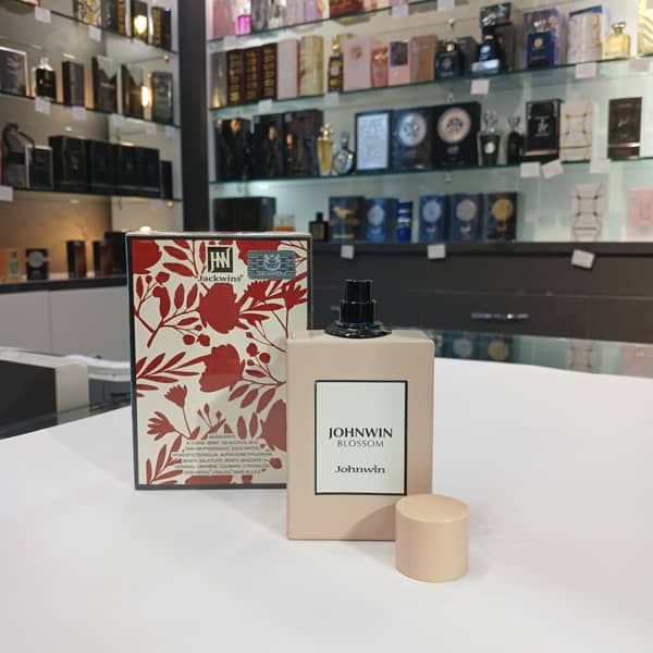 عطر ادکلن گوچی بلوم جانوین جکوینز بلوسوم — تصویر ۳