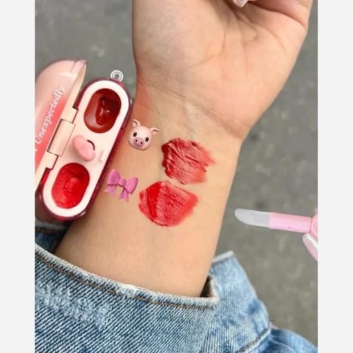 رژ لب ایرپادی فانتزی کیوت دخترانه همراه براش قلبی رژ خیس شیشه ای کره ای و رژ مات مخملی خمیری فانتزی کیوت پینترستی — تصویر ۶