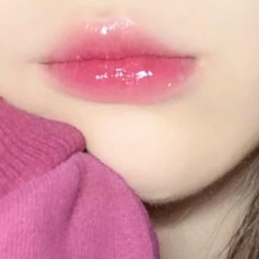 رژ لب حرارتی سلطنتی گلدار فوق العاده شیک و باکلاس رنگ دهنده و نرم کننده لب آبرسان لب فانتزی کیوت پینترستی — تصویر ۷