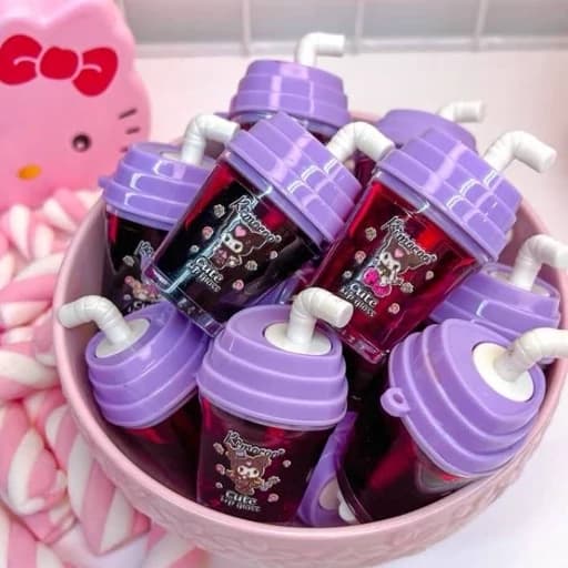 تینت لب کرومی 24 ساعته پیگمنت عالی فانتزی کیوت پینترستی تینت لب و گونه و چشم سانریو آلبالویی خوشبو — تصویر ۲