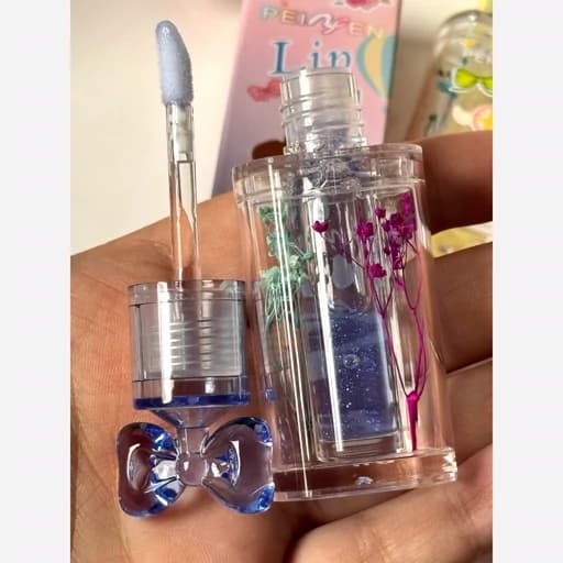 آبرسان لب برق لب بالم لب پاپیونی گلدار شاین فانتزی کیوت پینترستی نرم کننده بلها — تصویر ۸