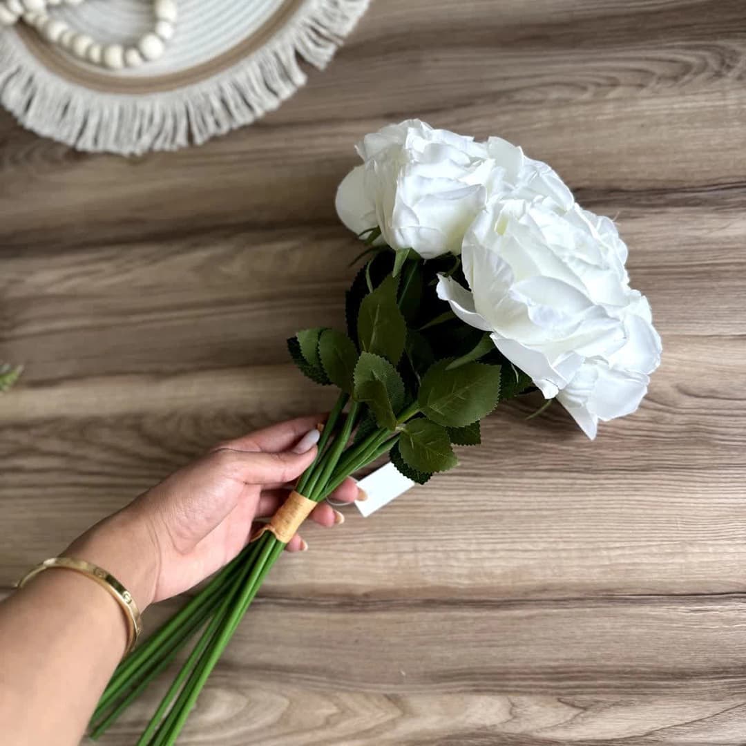 دسته گل رز شاخه ای — تصویر ۴