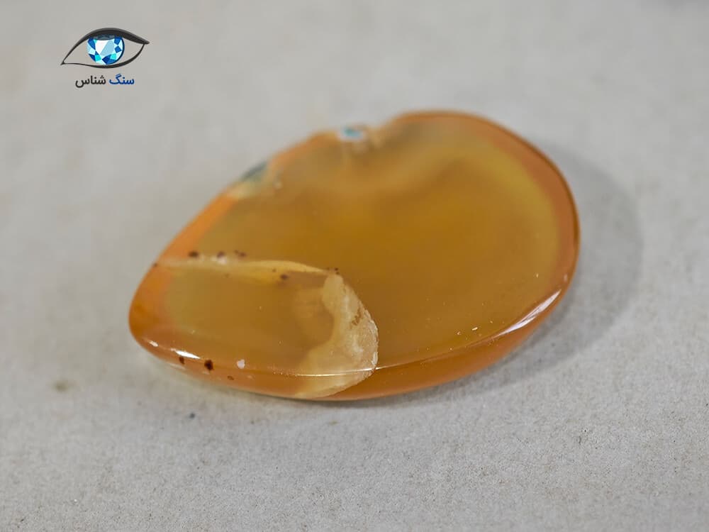 نگین عقیق زرد طبیعی 2.2 گرم — تصویر ۳