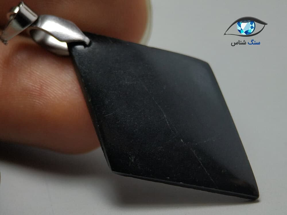 آویز یشم جیدیت سبز تیره 3.9 گرم