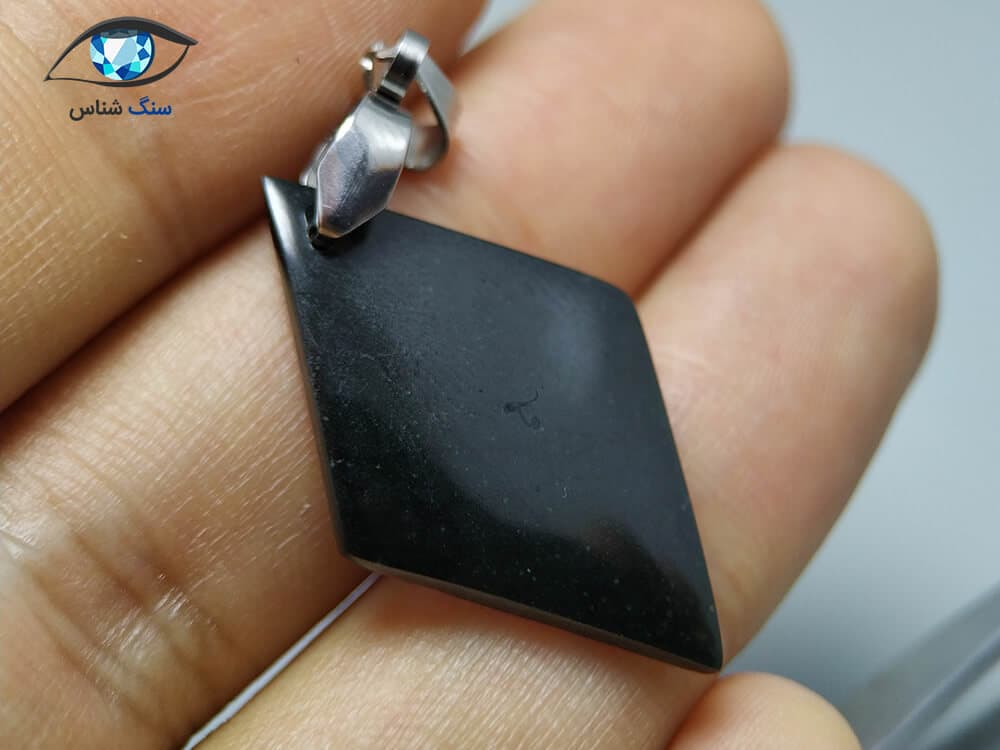 آویز یشم جیدایت لوزی 2.7 گرم — تصویر ۲