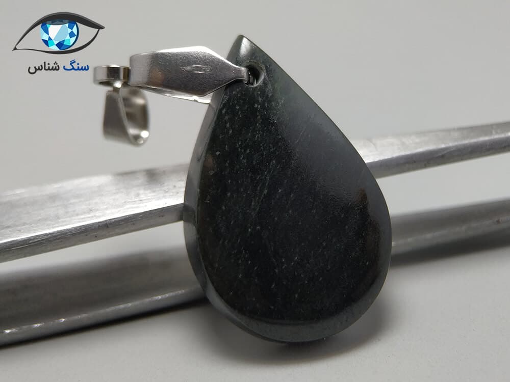 آویز یشم جیدیت طبیعی اشکی 3.8 گرم — تصویر ۲