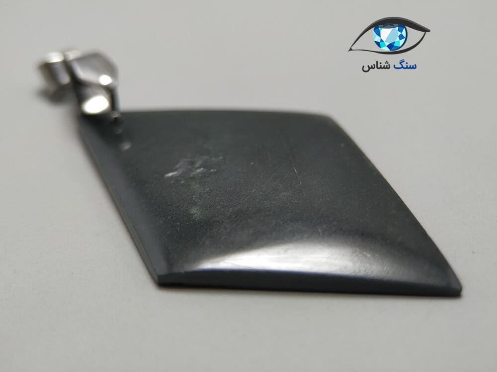 آویز یشم جیدیت تیره 4.5 گرم — تصویر ۴