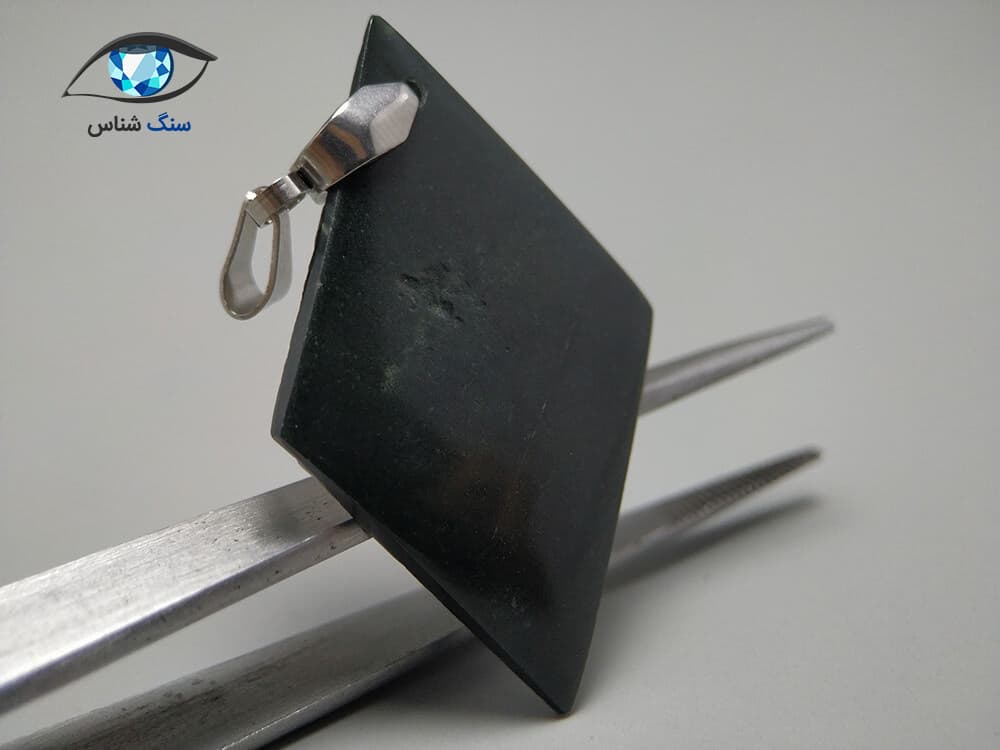 آویز یشم جیدیت تیره 4.5 گرم — تصویر ۲