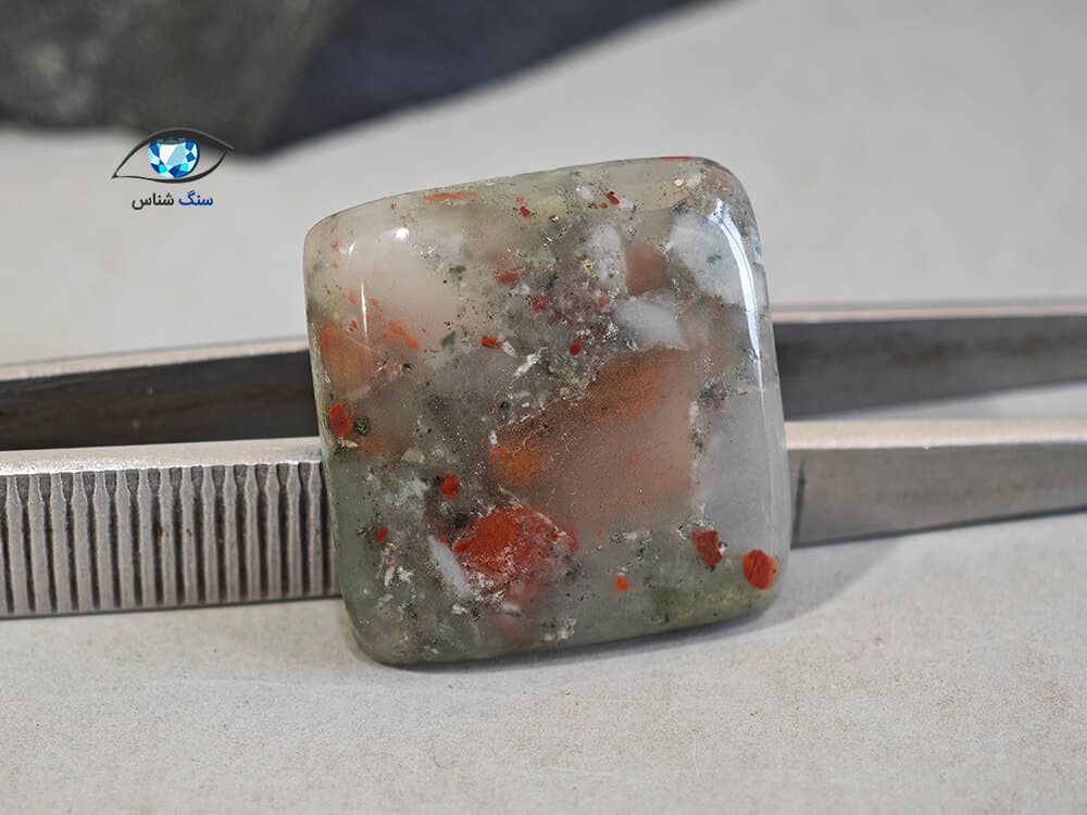سنگ خون طبیعی مربعی 5 گرم