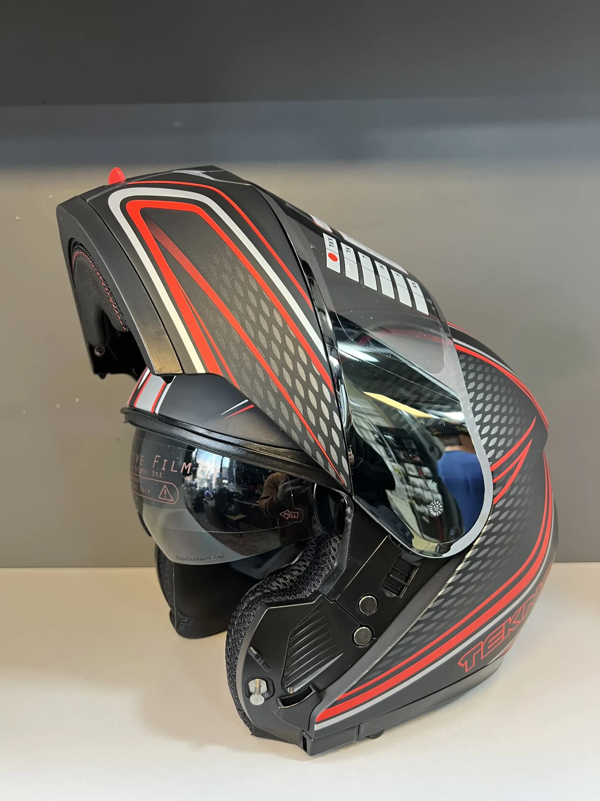 کلاه فک متحرک Tekno – Red Gray — تصویر ۲