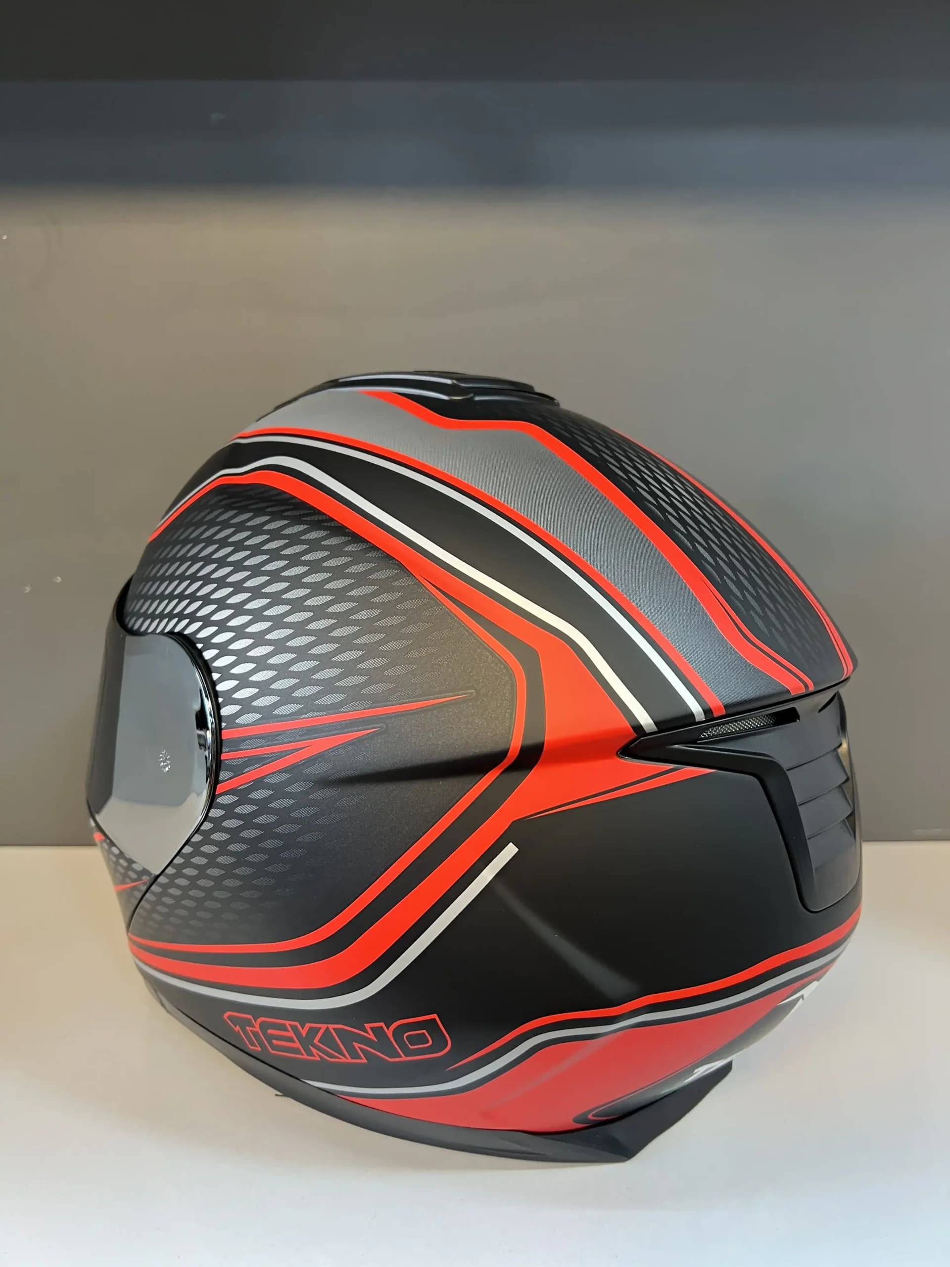 کلاه فک متحرک Tekno – Red Gray — تصویر ۳