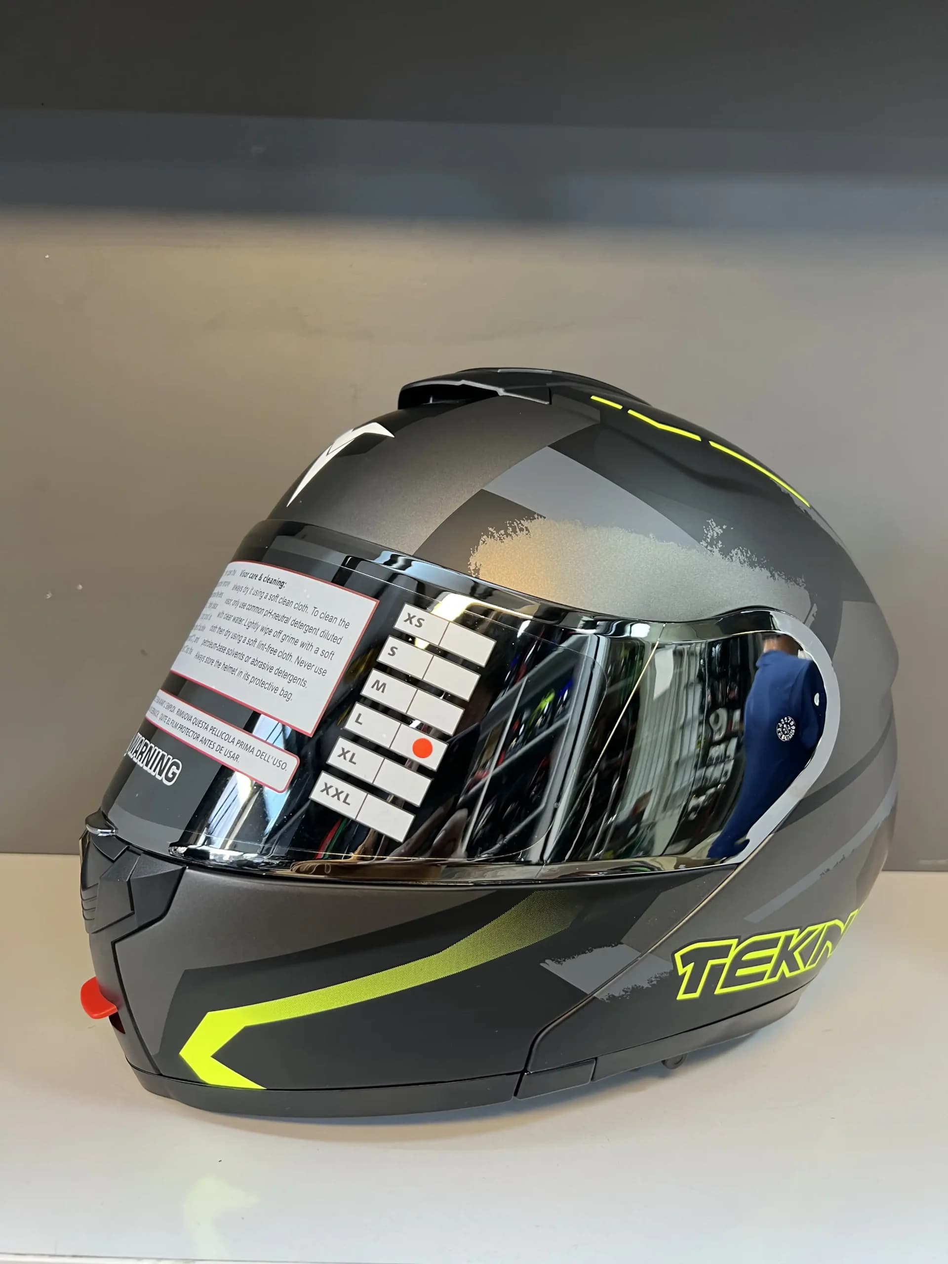 کلاه فک متحرک Tekno – Black light green — تصویر ۲