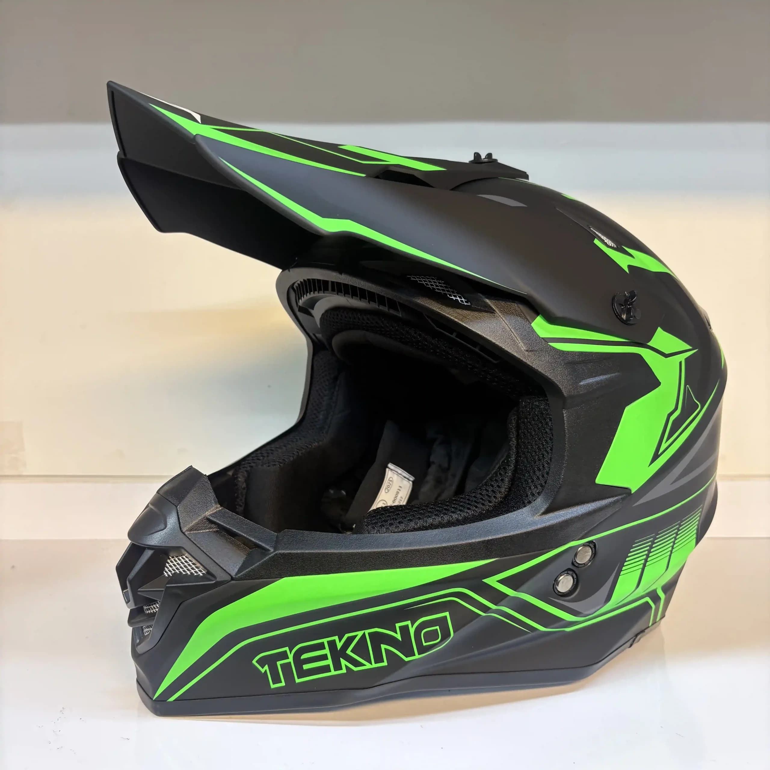 کلاه کراسی Tekno | ایمن، سبک و مناسب آفرود black green — تصویر ۳