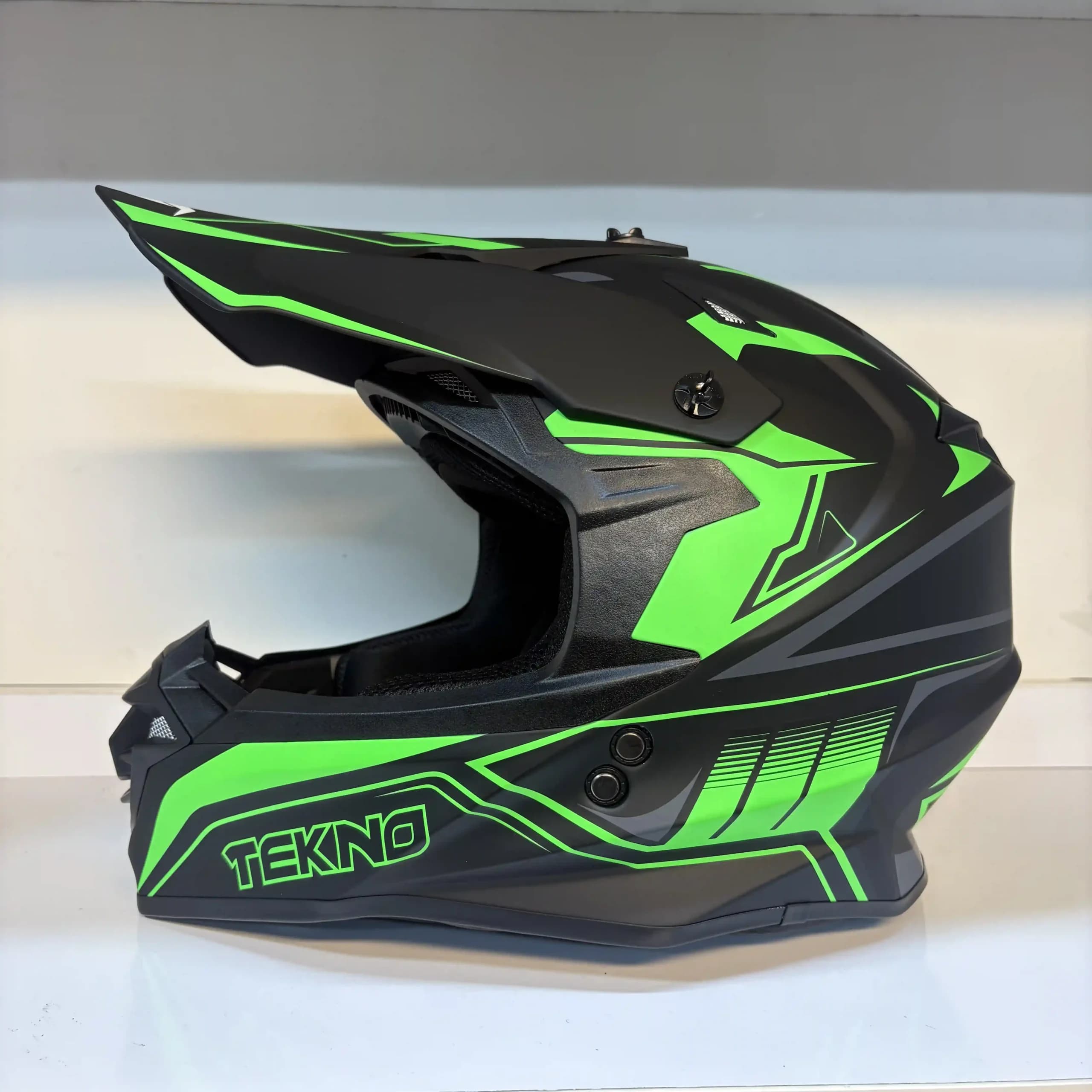 کلاه کراسی Tekno | ایمن، سبک و مناسب آفرود black green — تصویر ۲