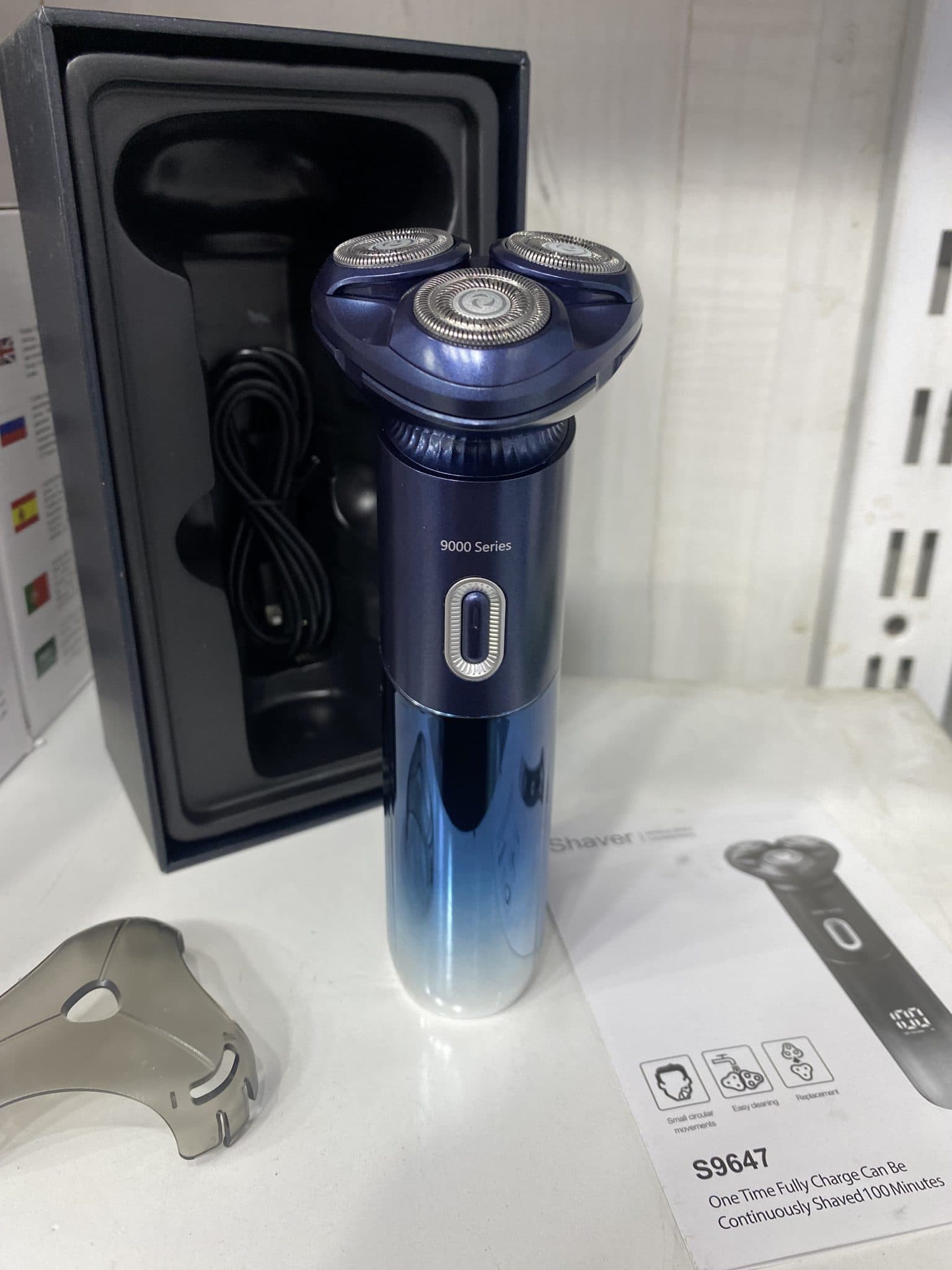 ماشین اصلاح فیلیپس سری 9000 مدل S-9647 — تصویر ۴