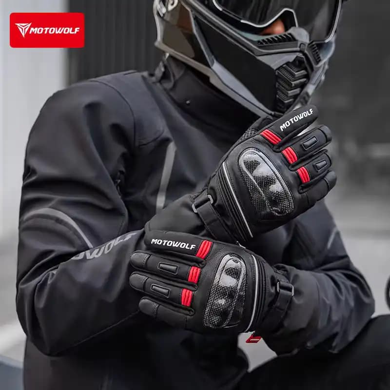 دستکش زمستانی MotoWolf – گرما، کنترل کامل در هوای سرد قرمز — تصویر ۳