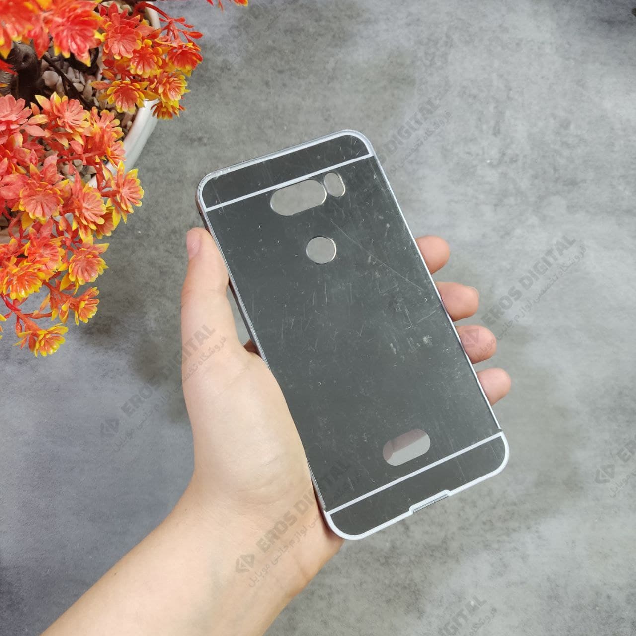 قاب گوشی LG V30 مدل آینه ای — تصویر ۳