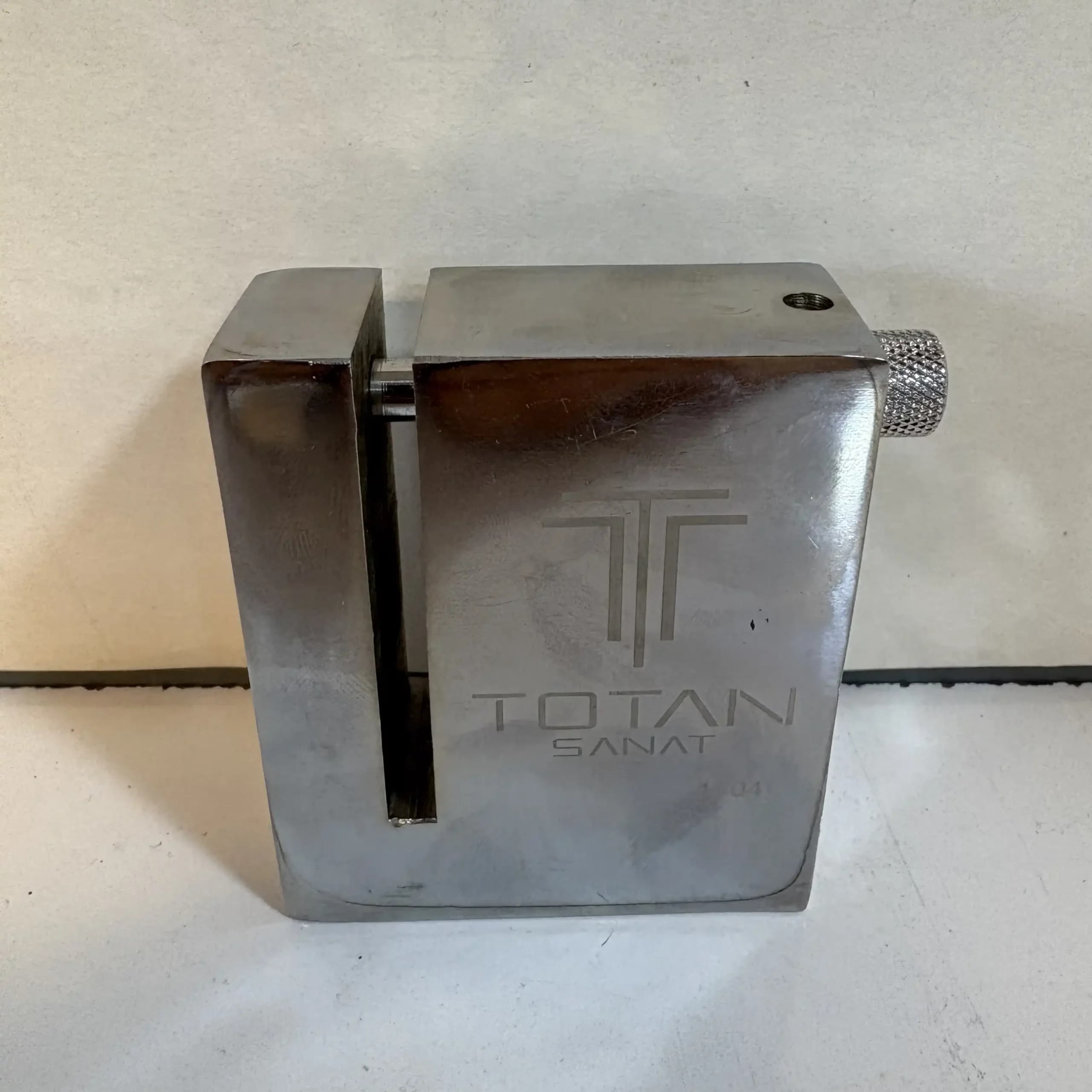 قفل دیسک کتابی Totan – امنیت بالا برای موتورسیکلت — تصویر ۳