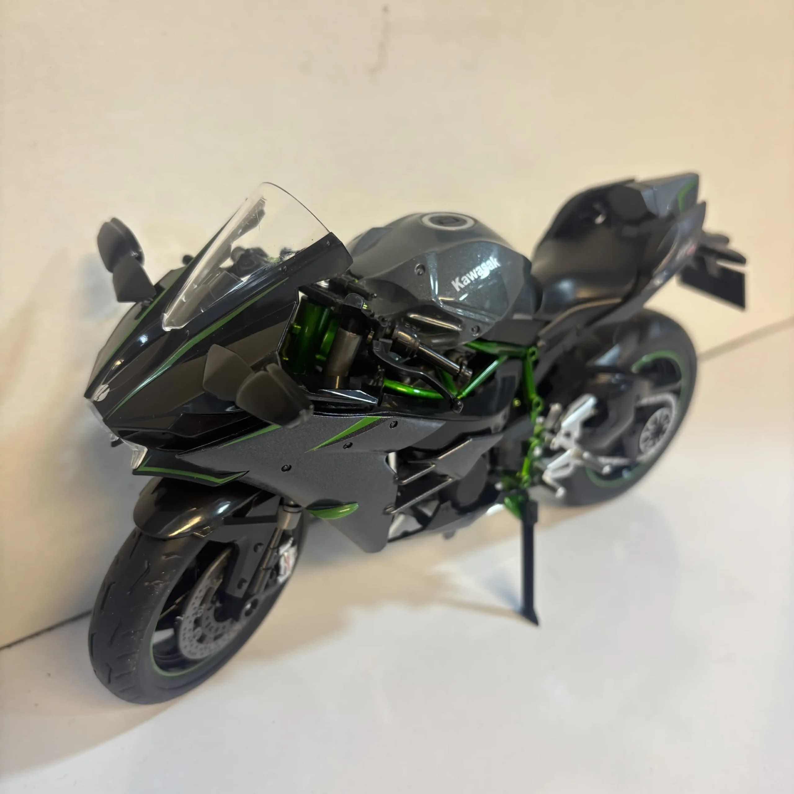 🏁 ماکت موتور سیکلت Kawasaki Ninja H2R — مقیاس 1:9 — تصویر ۷