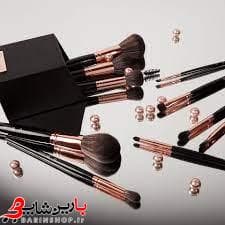 ست براش ۱۳ تایی بی اچ کازمتیکس استند دار مدل رز گلد مشکی (BH Cosmetics Signature Rose Gold 13 Piece Brush Set) — تصویر ۷
