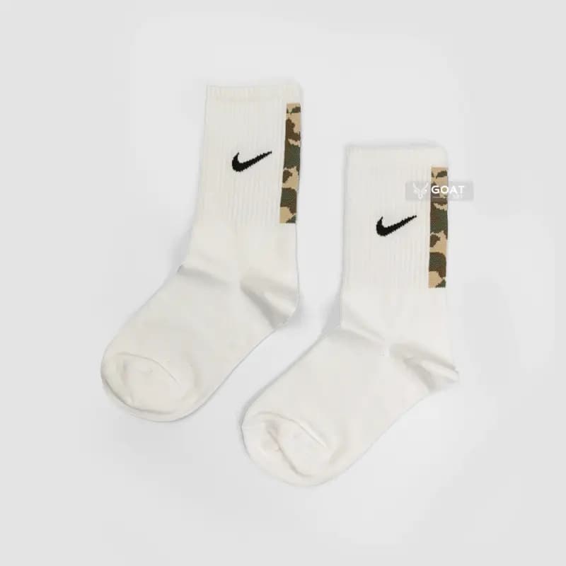جوراب ساق بلند اسپرت سفید طرح دار nike