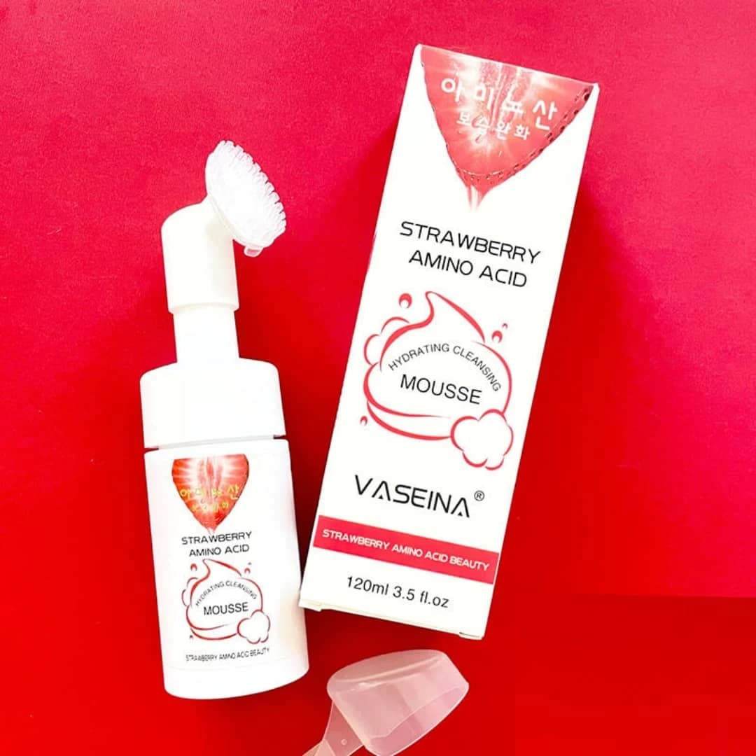 فوم شستشوی براش دار توت فرنگی VASEINA