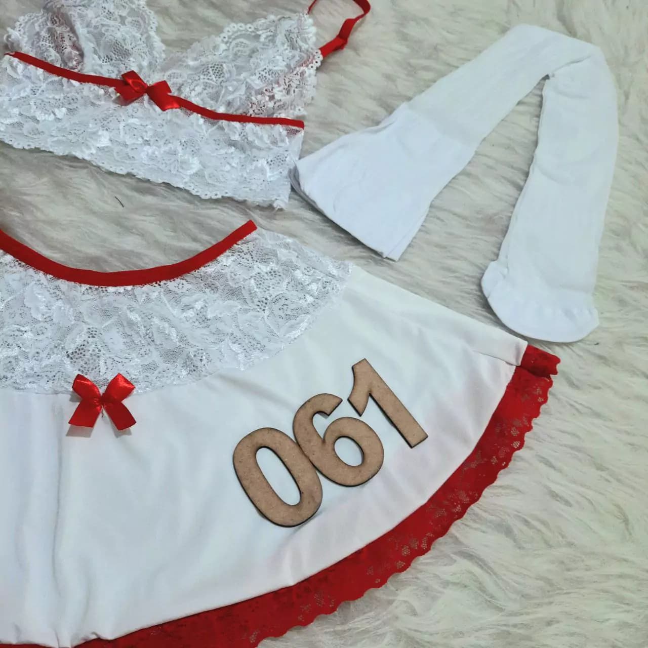 لباس خواب یا کاستوم پرستاری چهار تکه Valentine کد 061 — تصویر ۴