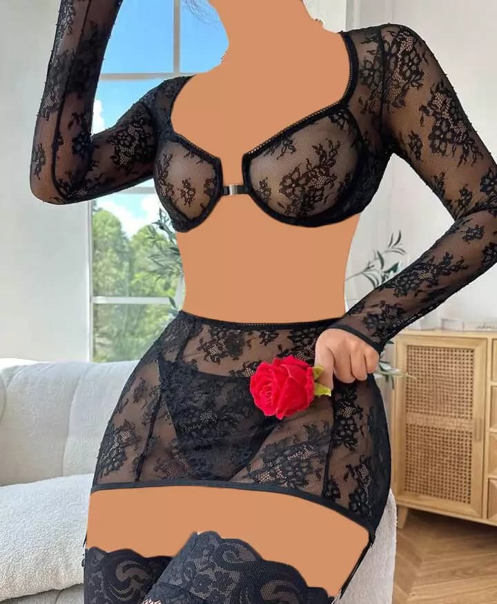 کاستوم یا لباس خواب عروس چهار تکه با سوتین فنردار Valentine کد 057 — تصویر ۳